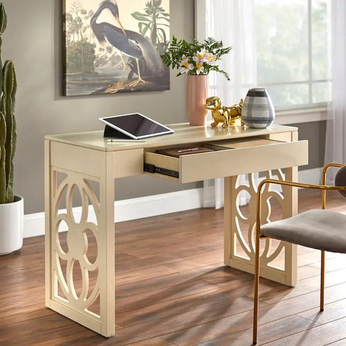 Bureau ancien en bois blanc avec pieds à découpes géométriques florales et tiroir